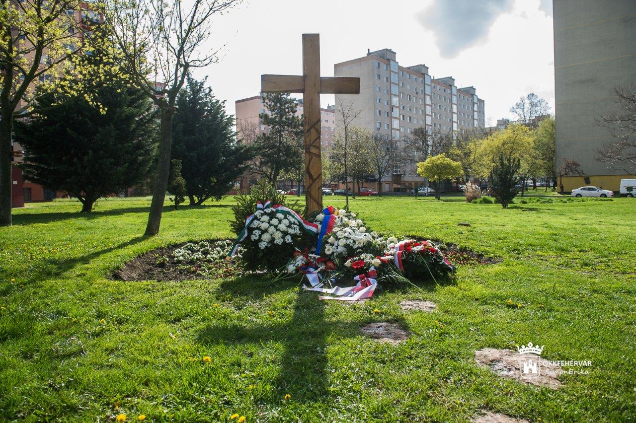 Lengyelország nemzeti tragédiájára emlékeztek Székesfehérváron