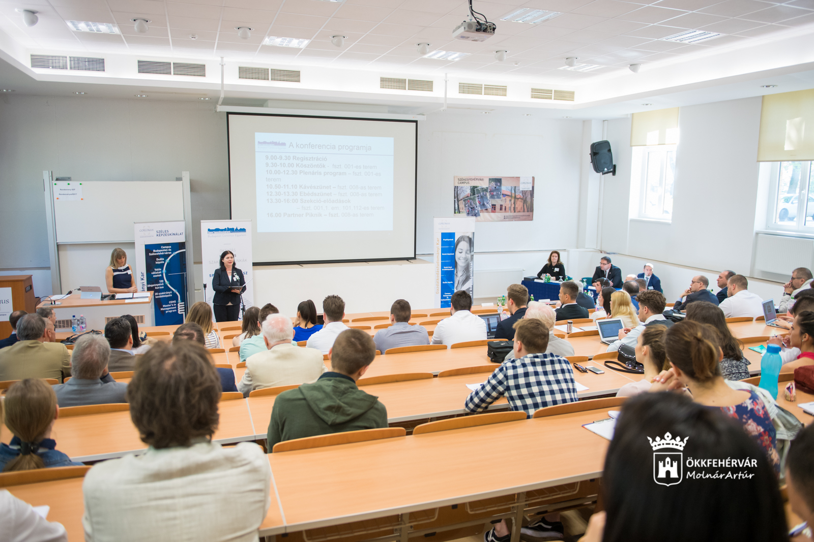 Sportgazdaságtani kutatók és egyetemi oktatók konferenciája a fehérvári Corvinuson