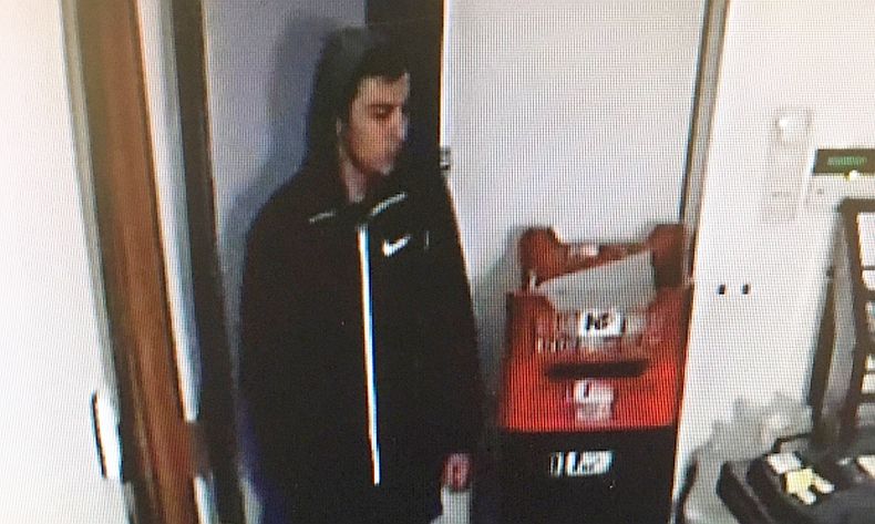 Tolvajt keres a rendőrség – a Deák Ferenc utcában lopott