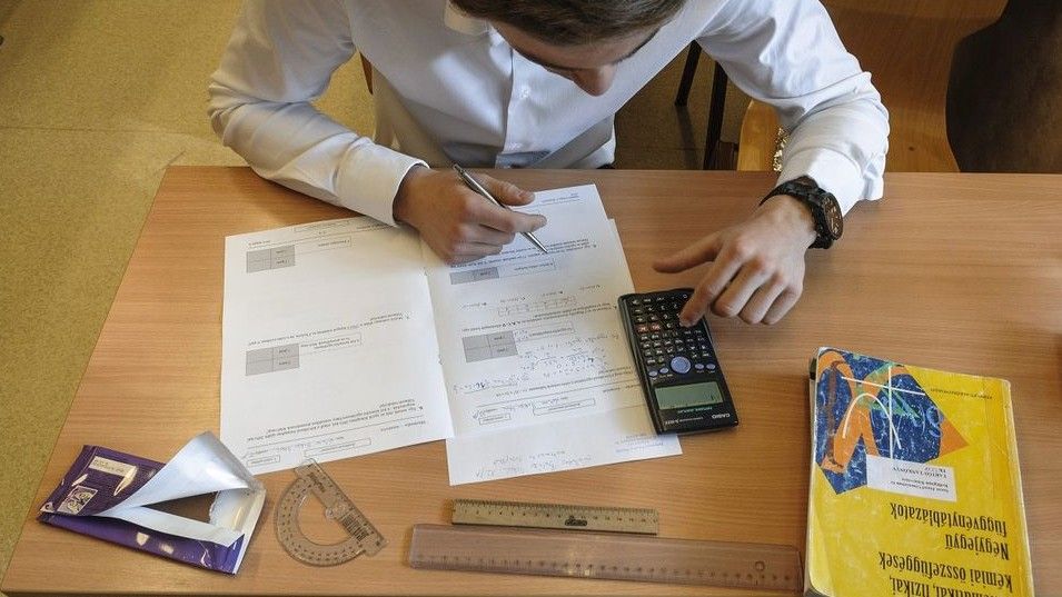 Érettségi 2018 - matematika írásbelikkel folytatódnak a vizsgák