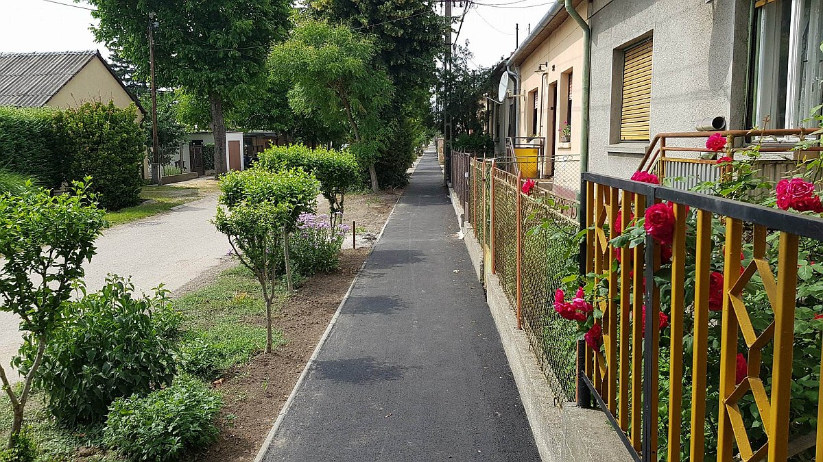 Elkészültek az új járdák az Orgona és a Hajnal utcában is