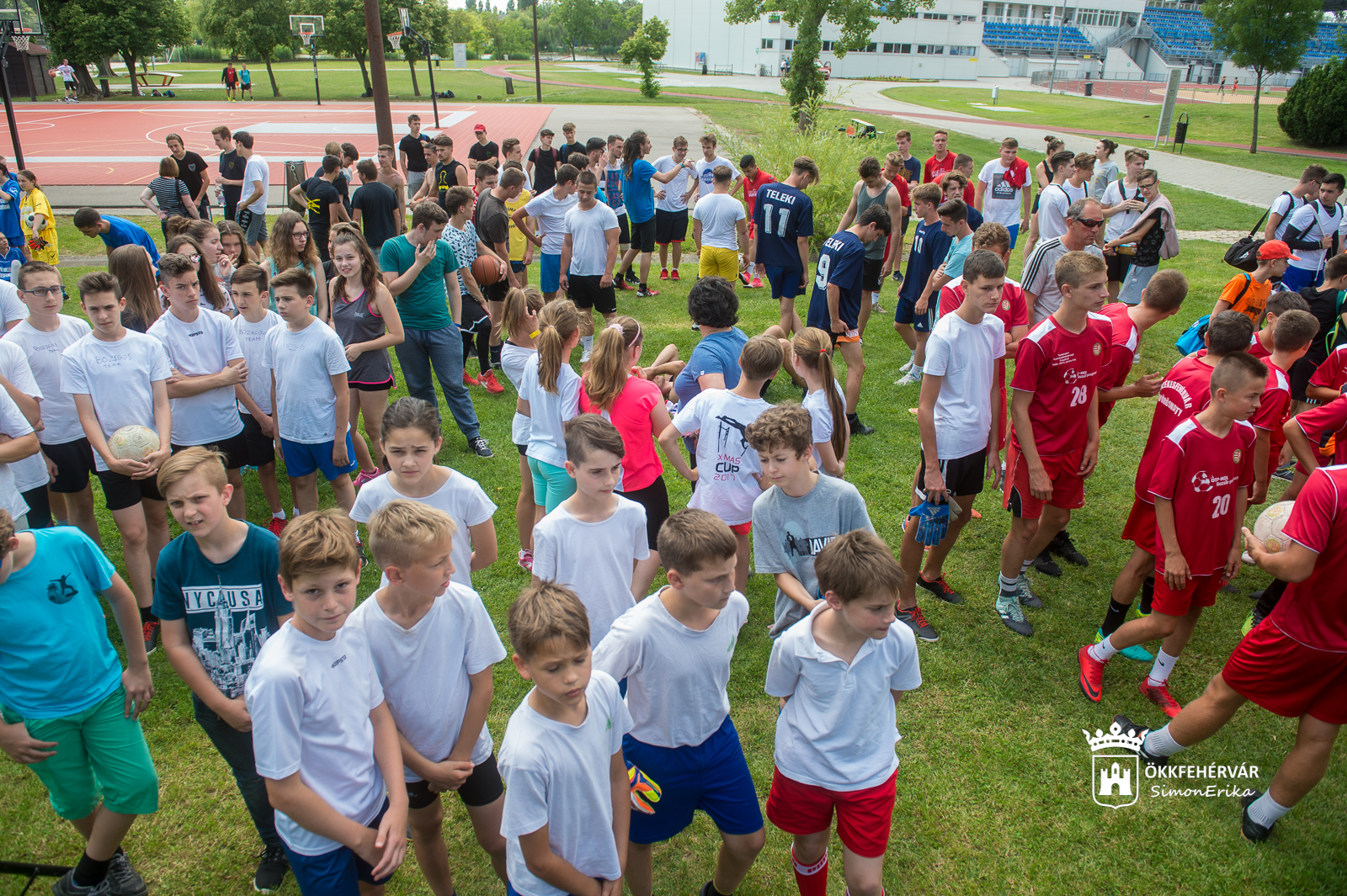 Több száz fiatalt mozgatott meg a Székesfehérvári Diáktanács Sportnapja