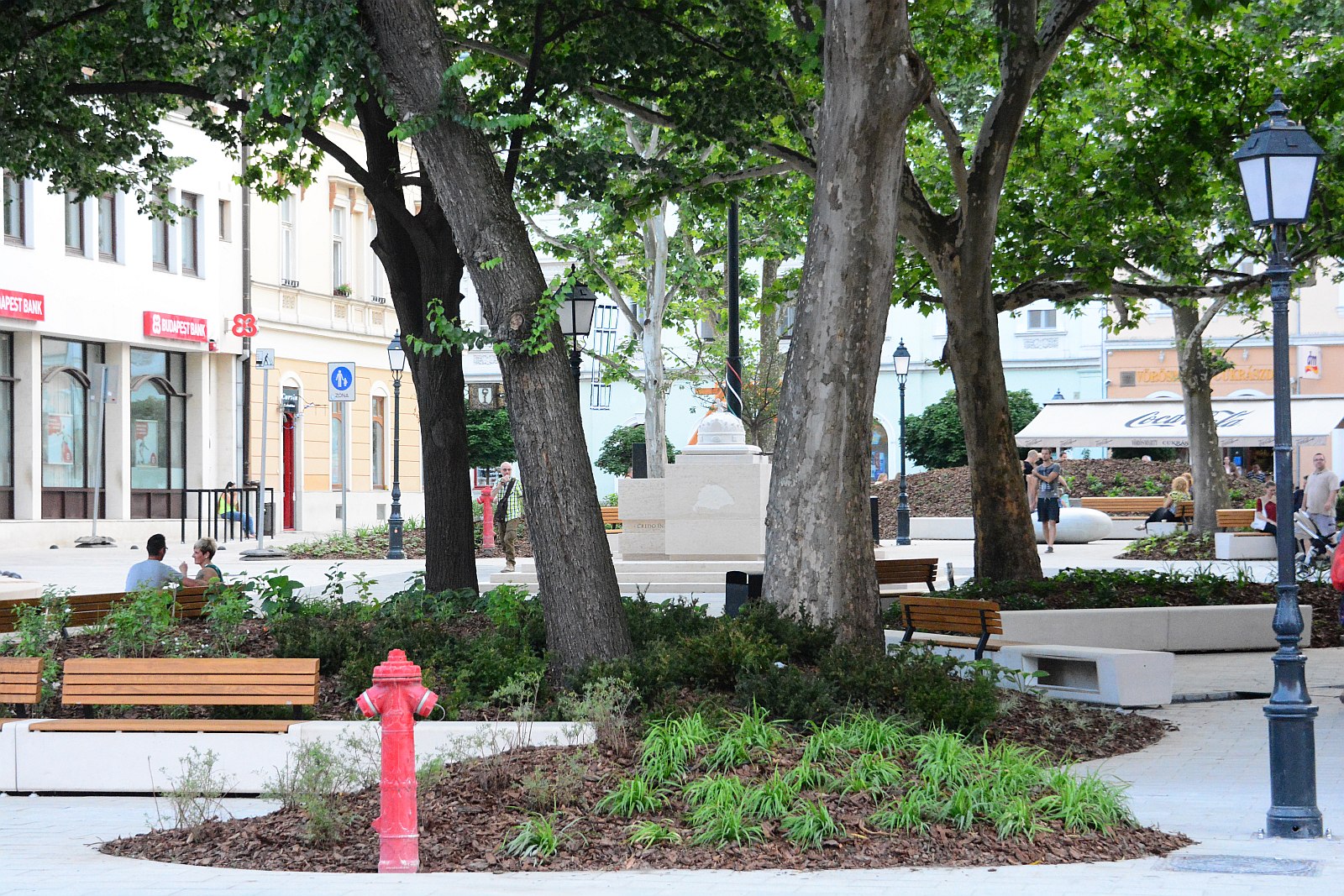 Hétfőn délután avatják fel az Országzászló emlékművet és a megújult teret