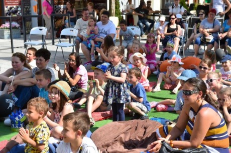 Sztárokkal érkezik Székesfehérvárra szombaton a Családok éve Roadshow