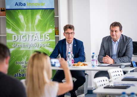 Sikeres tanévet zárt az Alba Innovár -  5236 látogatója volt a központnak