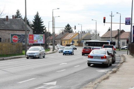 A héten kezdődik - a Budai - Kadocsa kereszteződéstől a körforgalomig megújul a Seregélyesi út