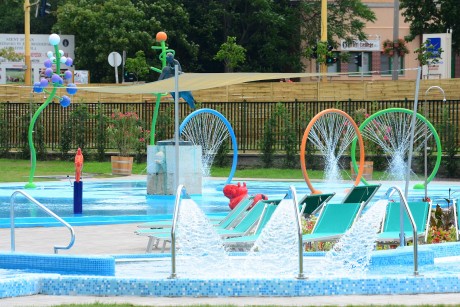Szombaton reggel megnyitott a felújított Fehérvári strand