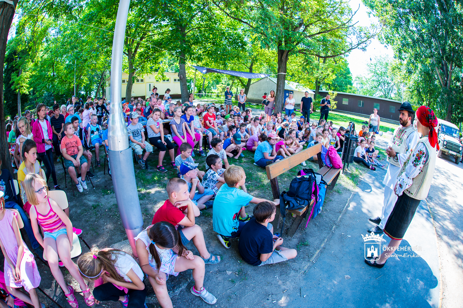 Gyimesből Székesfehérvárra  - csángók a Napraforgó táborban
