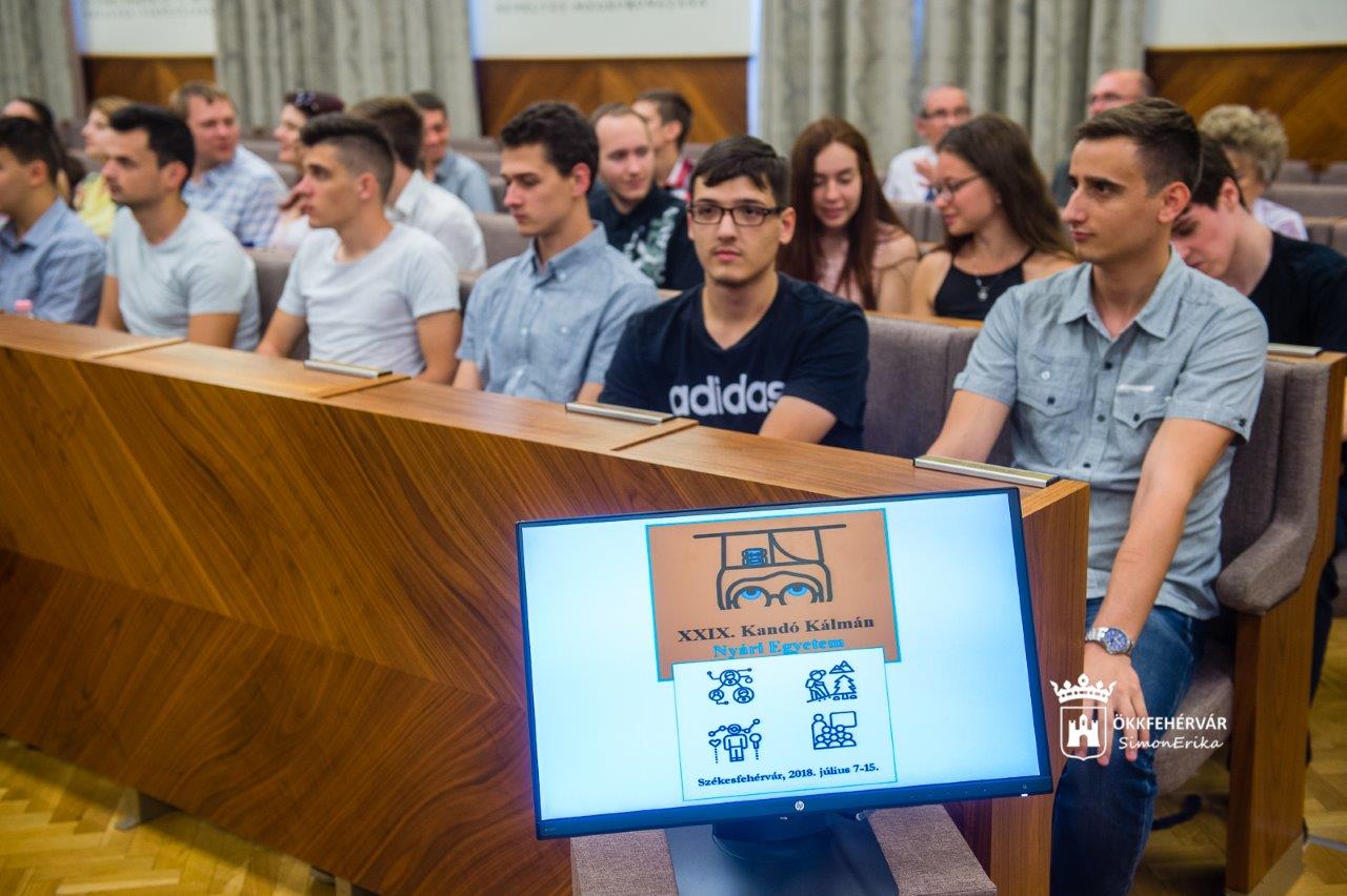 Elkezdődött a XXIX. Kandó Kálmán Nyári Egyetem Székesfehérváron