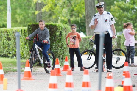 Egészségre nevelés és balesetmegelőzési oktatás a Napraforgó Városi Táborban