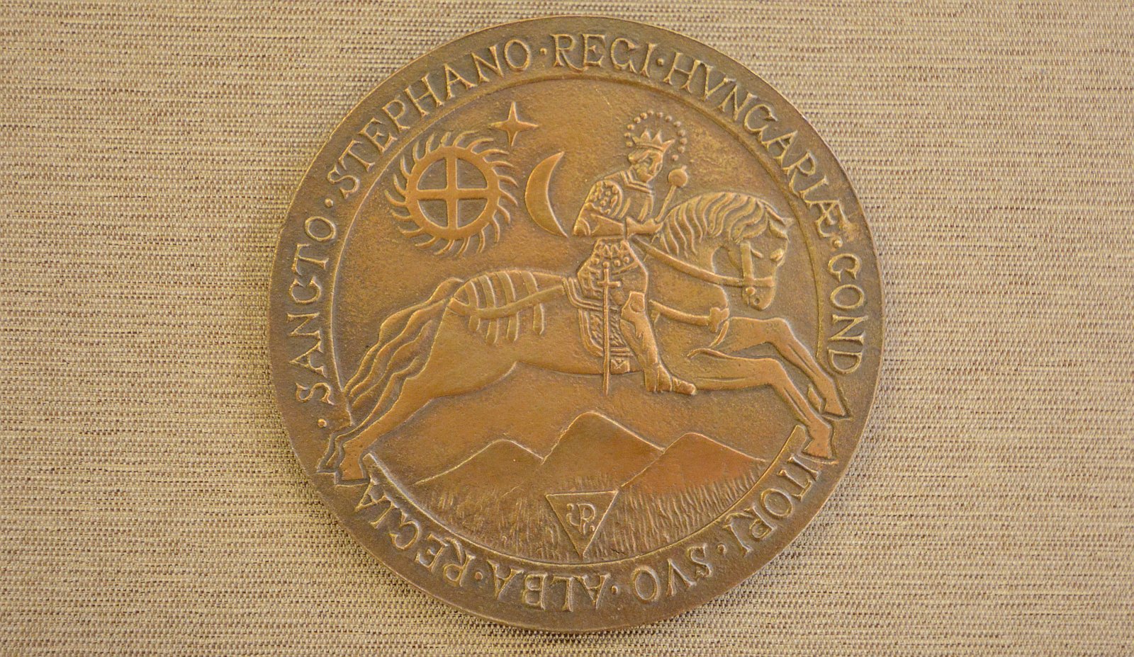 Augusztus 17-én pénteken adják át a Szent István Emlékérmet és Díjat