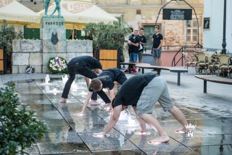 Gólyatúra a Belvárosban - vidám verseny a felsőoktatási tanévnyitó után