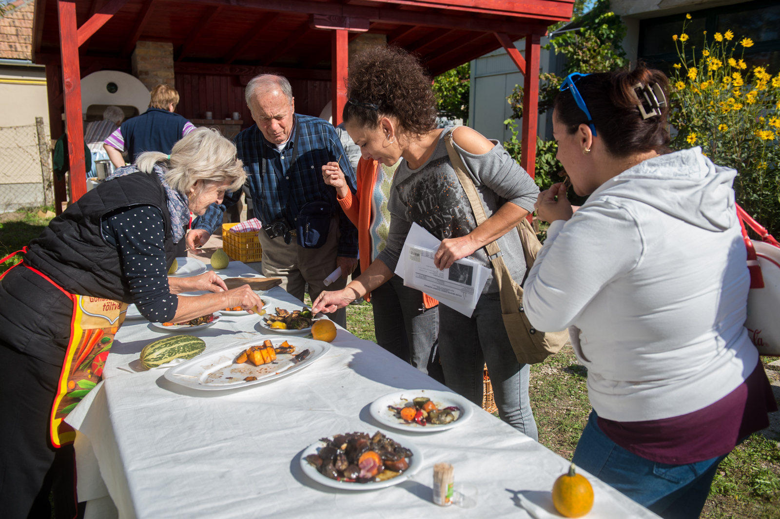 Szűrővizsgálatok és kemencés finomságok a VI. Öreghegyi Egészségnapon