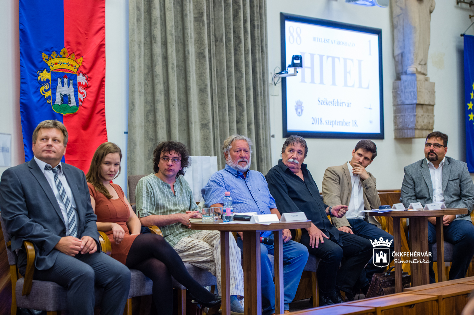 A Városházán ünnepelték a HITEL című folyóirat fennállásának 30. évfordulóját