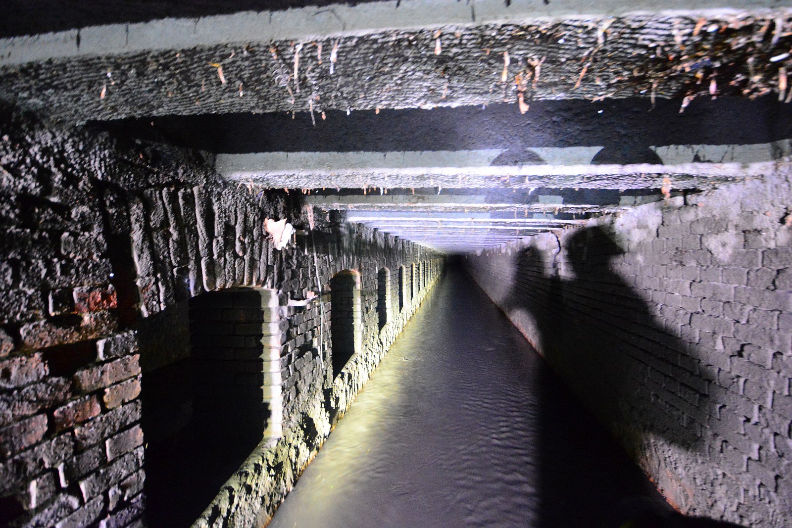 Látta már, mekkora csapadék csatorna van Fehérvár alatt?