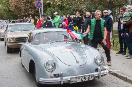 Fehérvárról, a Csónakázó-tótól indult a Total Chrono Classic veteránautós túraverseny