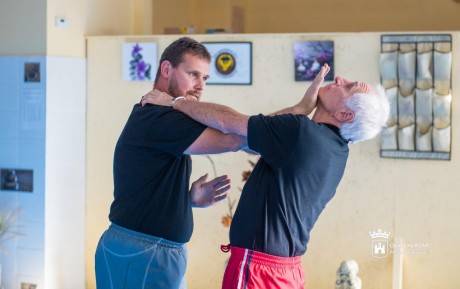 Önvédelem mesterfokon - ingyenes önvédelmi kurzus indul civilek számára