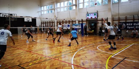 Röplabda - jó mérkőzésen kikaptak az NB I-es fiúk, Újpesten győztek a hölgyek