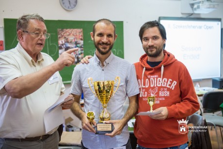 A Városházán is jártak a II. Székesfehérvár Open bridzs verseny résztvevői