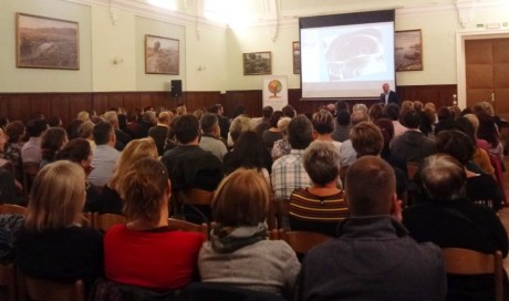 Házasság 2.0 - közel kétszázan hallgatták Dr. Mihalec Gábort