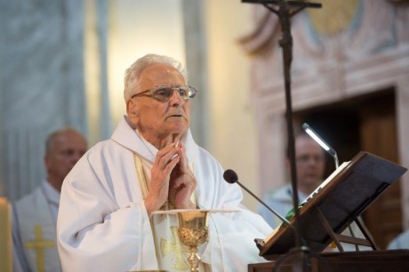 Elhunyt Ujfalussy Gusztáv Ottó ciszterci szerzetes (1924-2018)