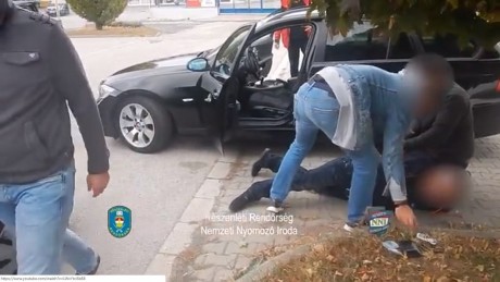 Több mint 4 kg kábítószerrel bukott le Fehérváron egy 54 éves férfi
