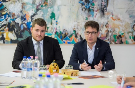 Segítő Fehérvár - 250 millió forintból támogatják a nehéz sorsú családokat