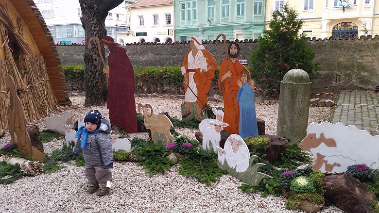 December 1-jén nyit az Adventi udvar a Püspöki Palota kertjében