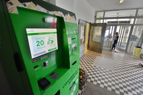 Elköltözik a Zombori úti posta - csekkautomatát telepítettek a Köfémre
