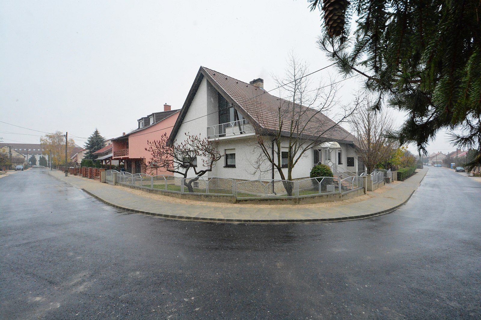 Elkészült az Öreghegyen a Bajmóci utca teljes felújítása