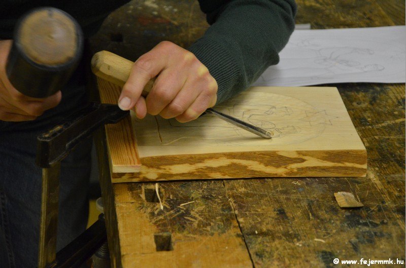 Ingyenes fafaragó szakkört indít a Fehérvári Kézművesek Egyesülete
