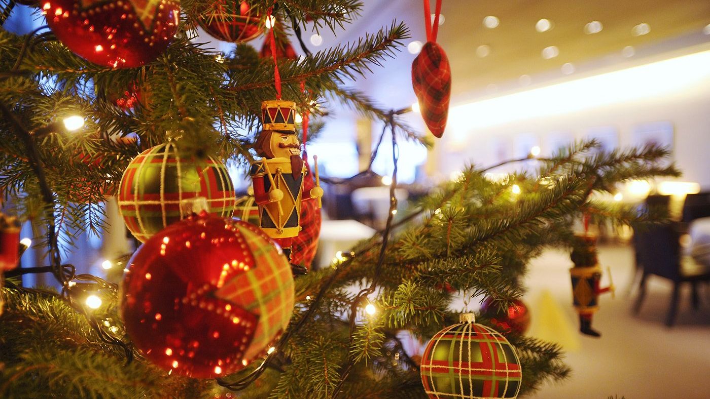 Legkedvesebb karácsonyi történetem - pályázatot hirdet a Vörösmarty Könyvtár