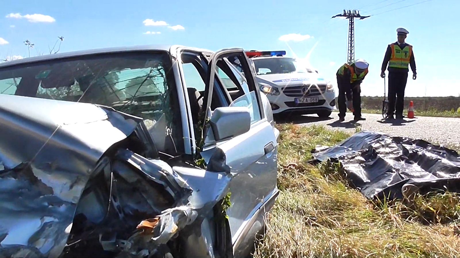 Ne mobilozz vezetés közben! - halálos lehet a figyelmetlenség