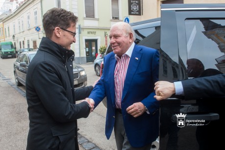 Nagyhatalmak nagykövetei jártak kedden Székesfehérváron