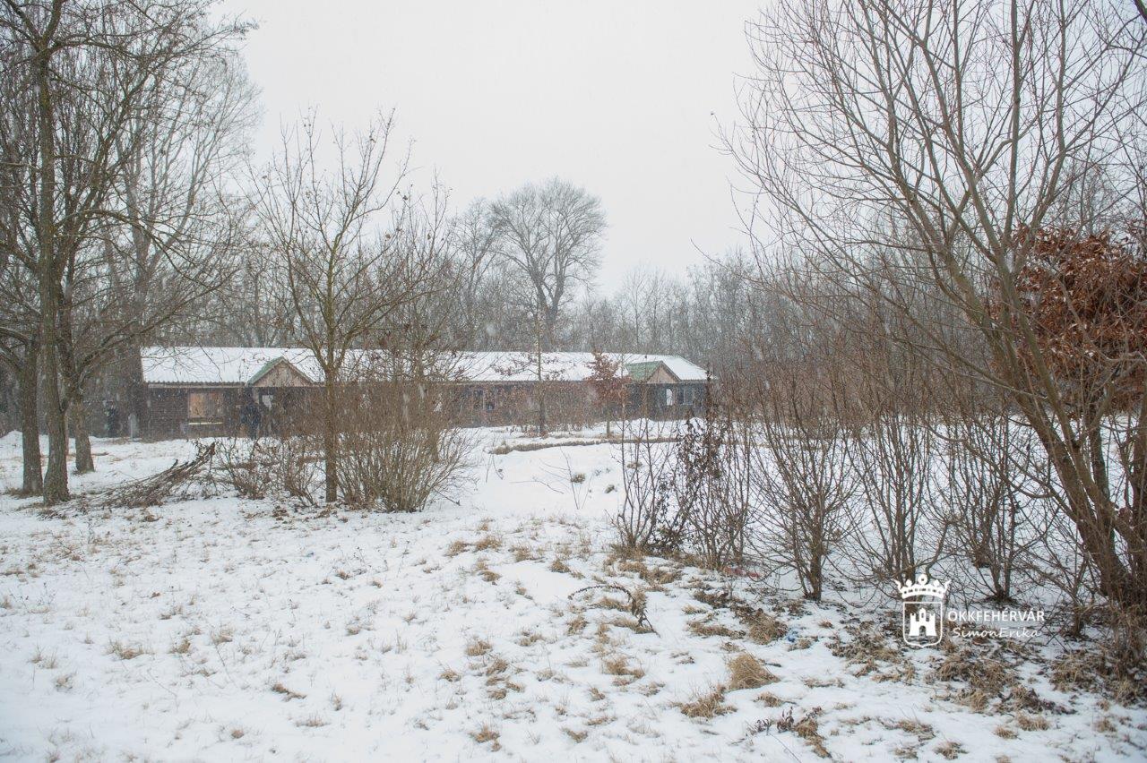 Kezdődik a Vadmadárkórház és egy új közösségi épület építése a Sóstón