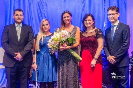 A nagycsaládosokat és a gyermekjólétet támogatták a jótékonysági estélyen