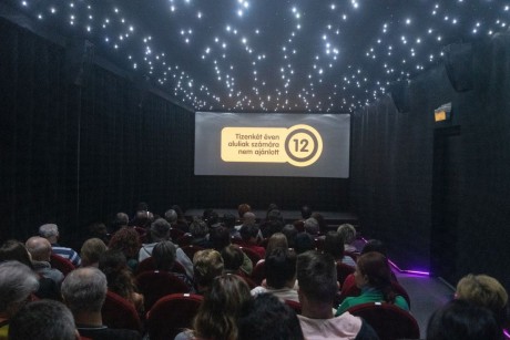 Az Urániától a Barátságig - fejezetek a fehérvári mozik történetéből