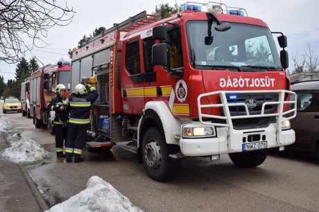 Óránként kigyullad egy lakás – füstérzékelő riasztotta a lakókat Székesfehérváron
