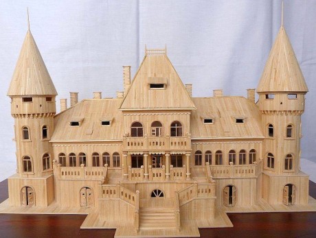 Gyufaszálakból épült újjá a kisfaludi Simay-Holczer kastély