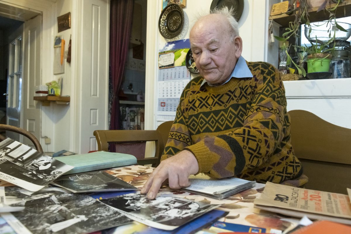 Lajos bácsi mozija - történetek egy kilencvenéves mozigépész életéből