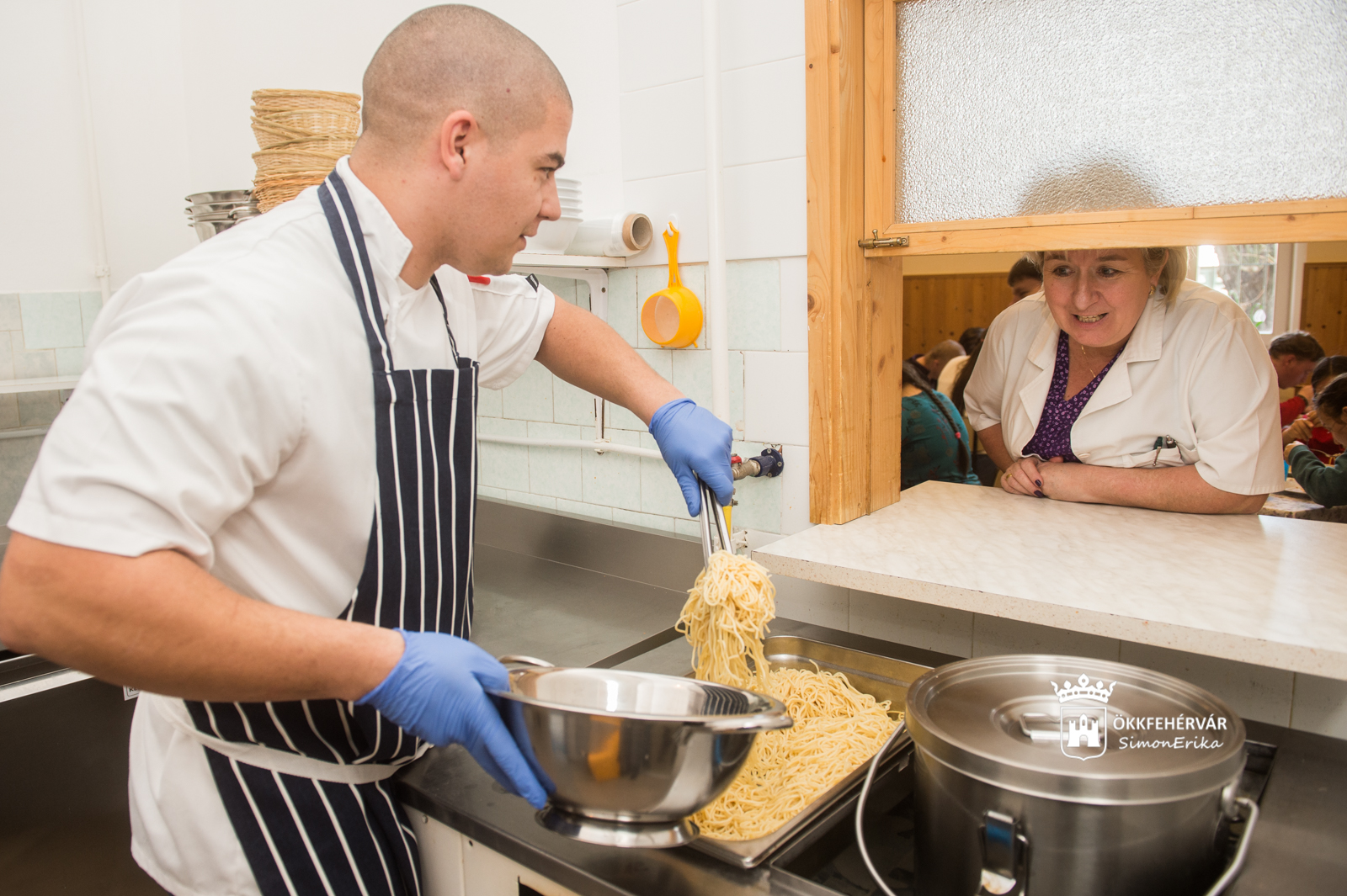 Hatpöttyös és Ezredéves együttműködés - megújult a tálalókonyha is