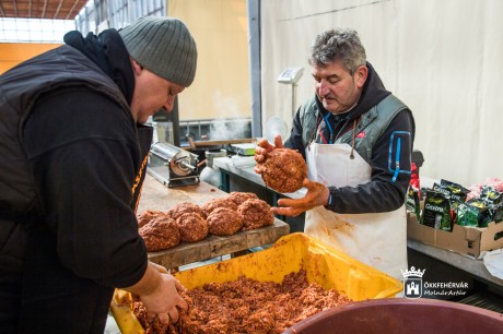 Hagyományos régi ízek - disznótoros finomságok Feketehegy-Szárazréten