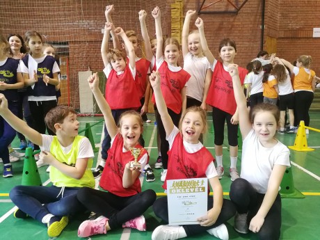 Elrajtolt az ARAK AKTIV jubileumi, tizedik évada