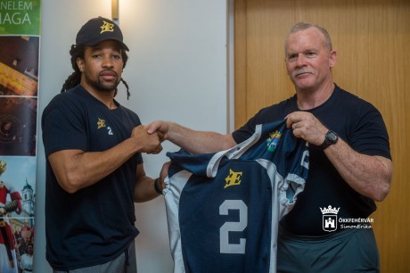 Új edző, új játékosok, új szezon - készen áll a Fehérvár Enthroners