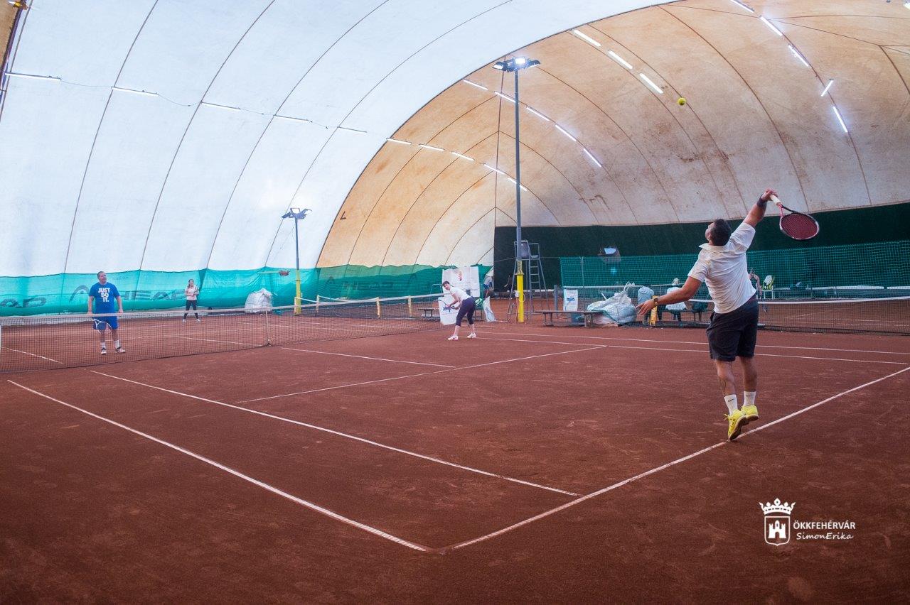 Hagyományteremtő céllal rendeztek tenisztornát Nőnap alkalmából