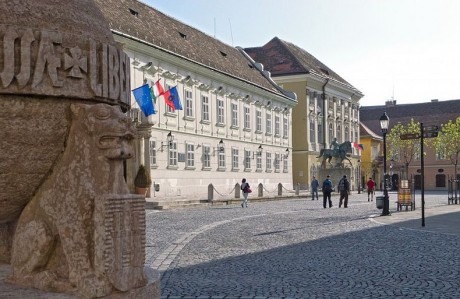 A márciusi ifjak nyomában - ingyenes városnéző séta lesz szombaton