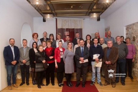 Tájsebészet - az illegális hulladék ellen harcoló civileket díjazták Fehérváron