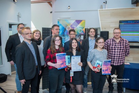 Ruff Dorka, Bugár Vivien és Berényi Boglárka lettek a legjobb diákújságírók