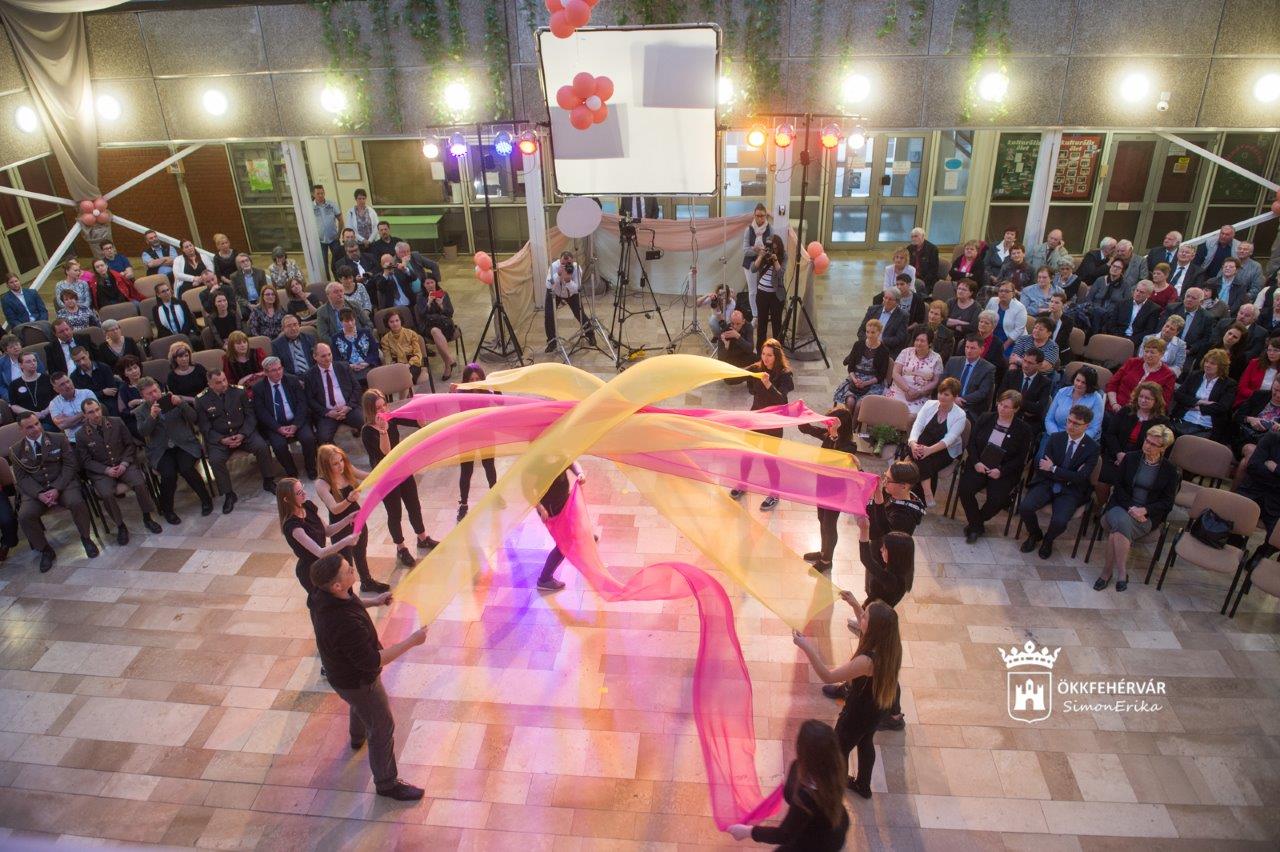 135 éves az Árpád Szakközépiskola - gálaműsorral ünnepeltek