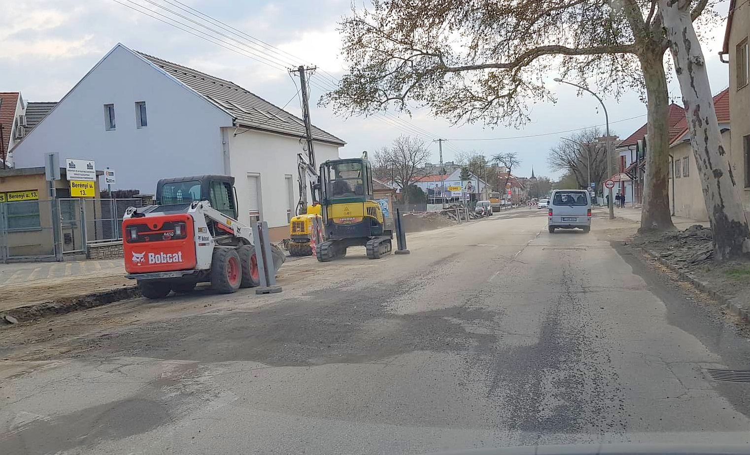Folytatódik a Berényi út felújítása – időszakos forgalomkorlátozások május végéig